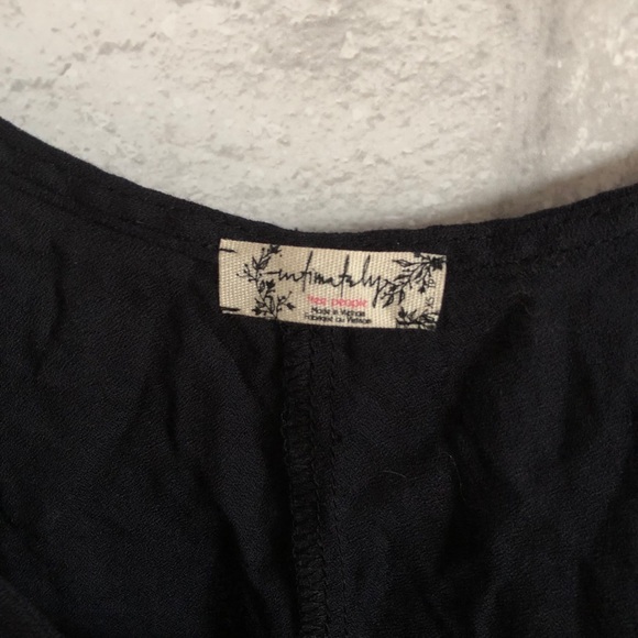Free People Intimately flowy black cami, XS - Picture 2 of 3